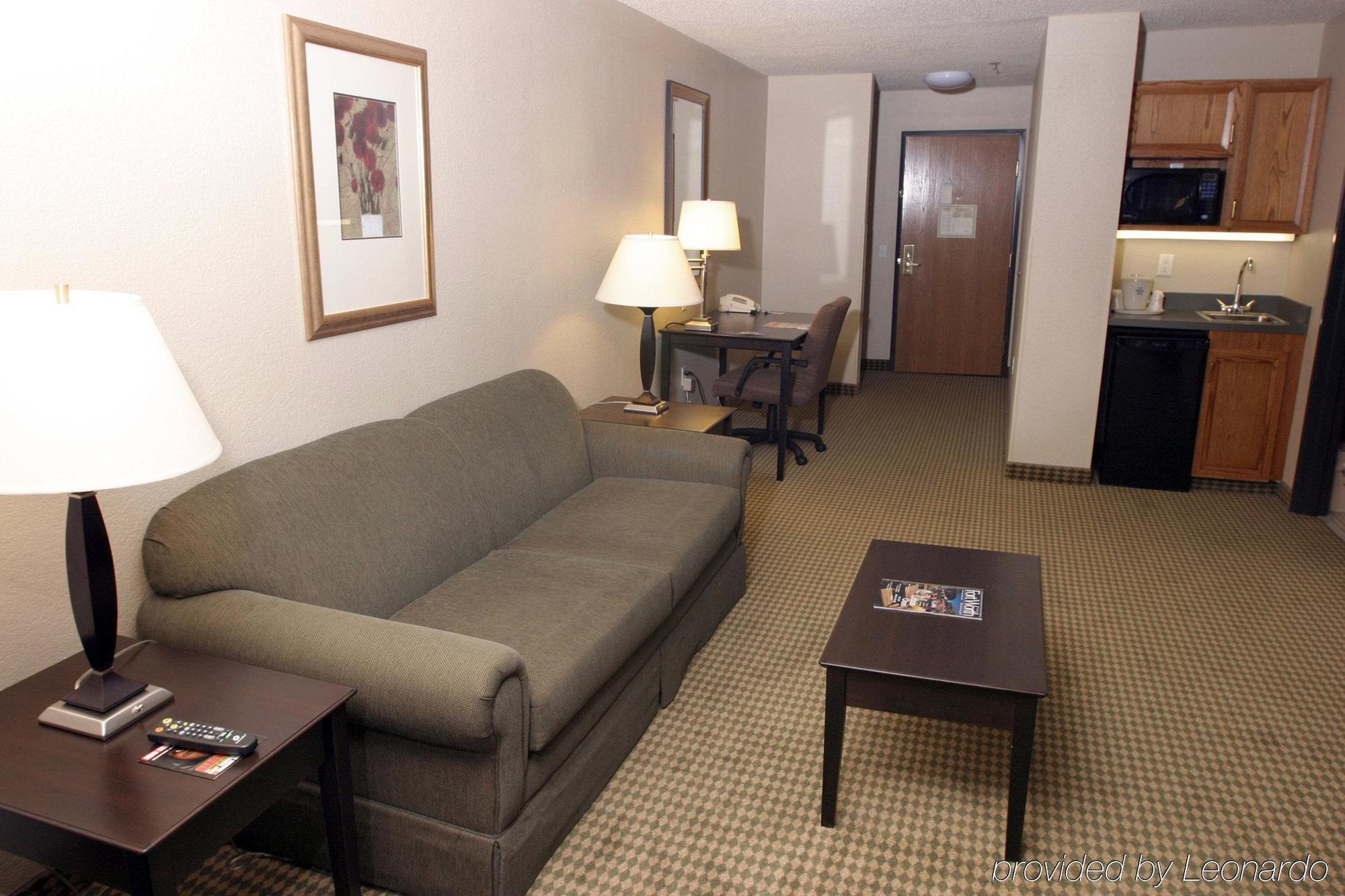 Holiday Inn Express Hotel And Suites Fort Worth/I-20 Экстерьер фото