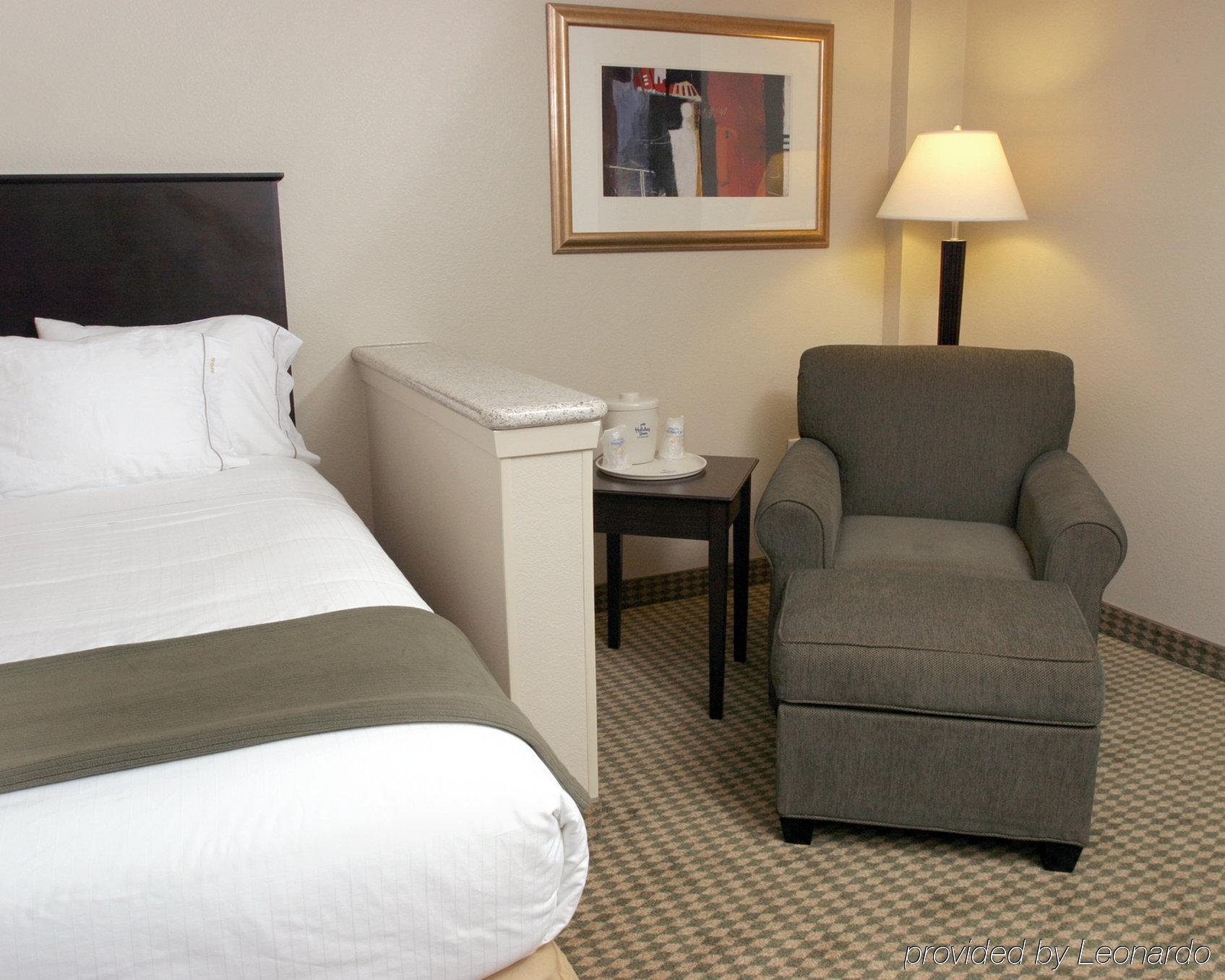 Holiday Inn Express Hotel And Suites Fort Worth/I-20 Экстерьер фото