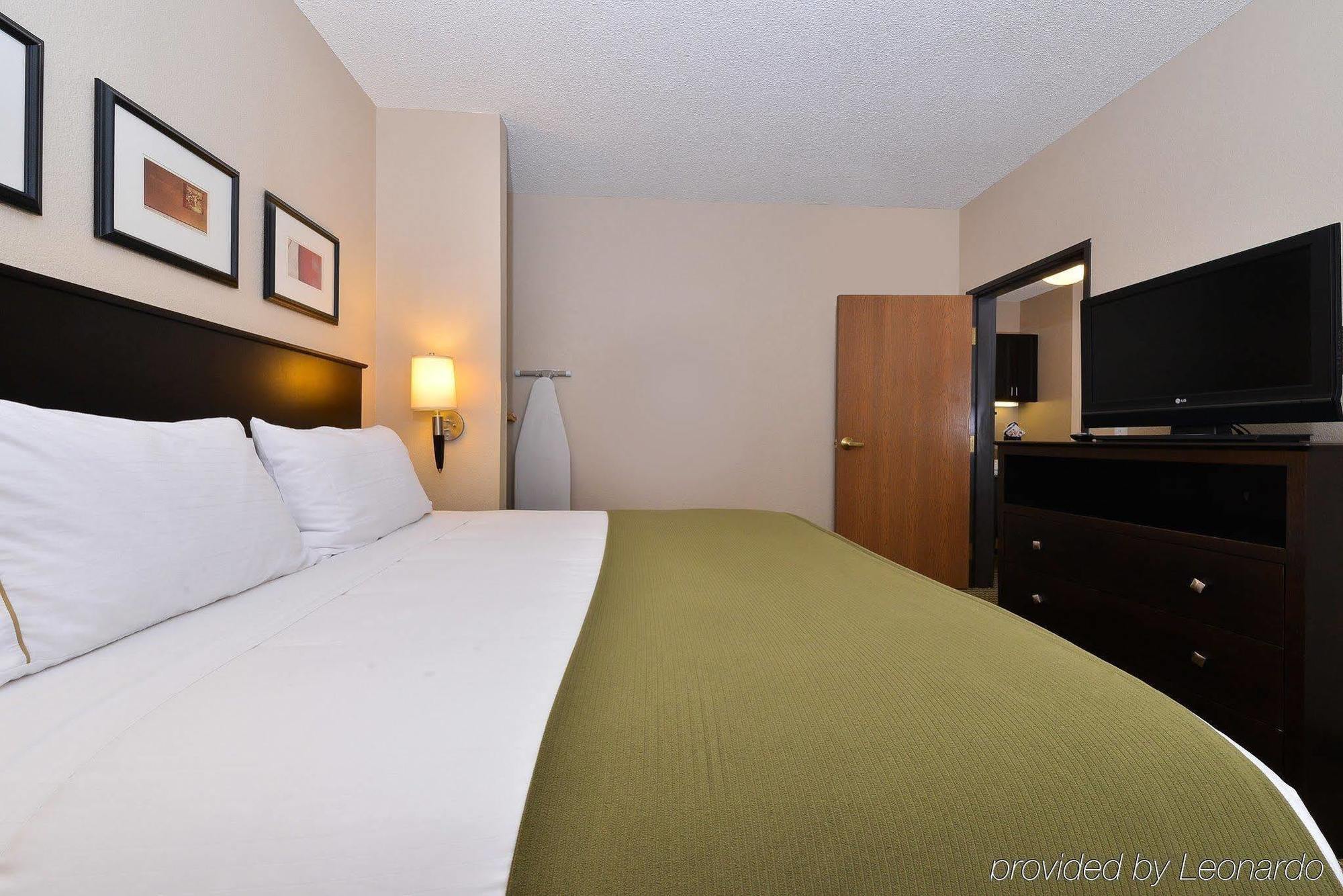 Holiday Inn Express Hotel And Suites Fort Worth/I-20 Экстерьер фото
